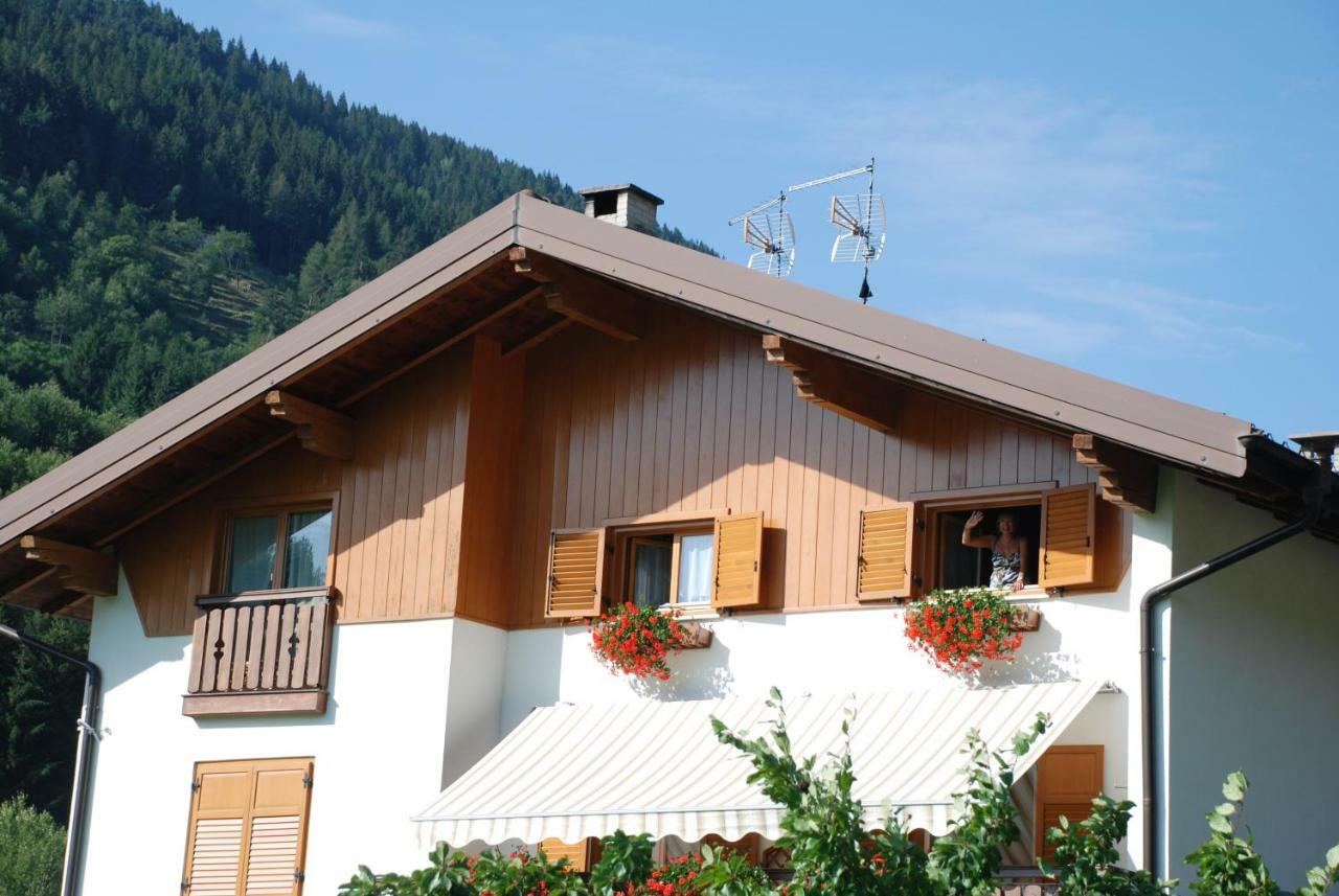 Casa Aurora -Altopiano Di Pine Bedollo Luaran gambar